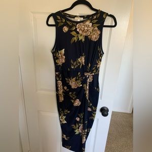 Gorgeous and flattering dress